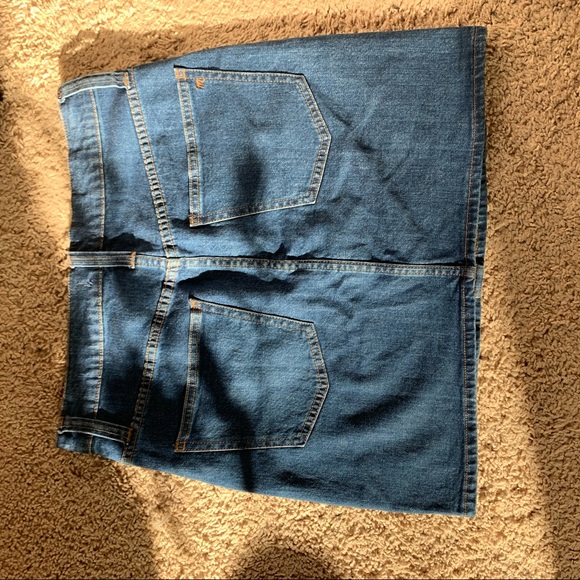 Madewell Denim Skirt - Picture 2 of 3